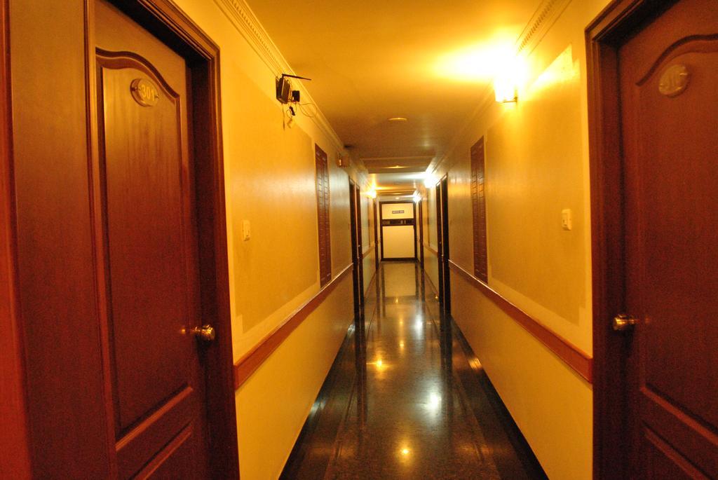 Hotel Sona'S Tiruchirappalli Eksteriør billede